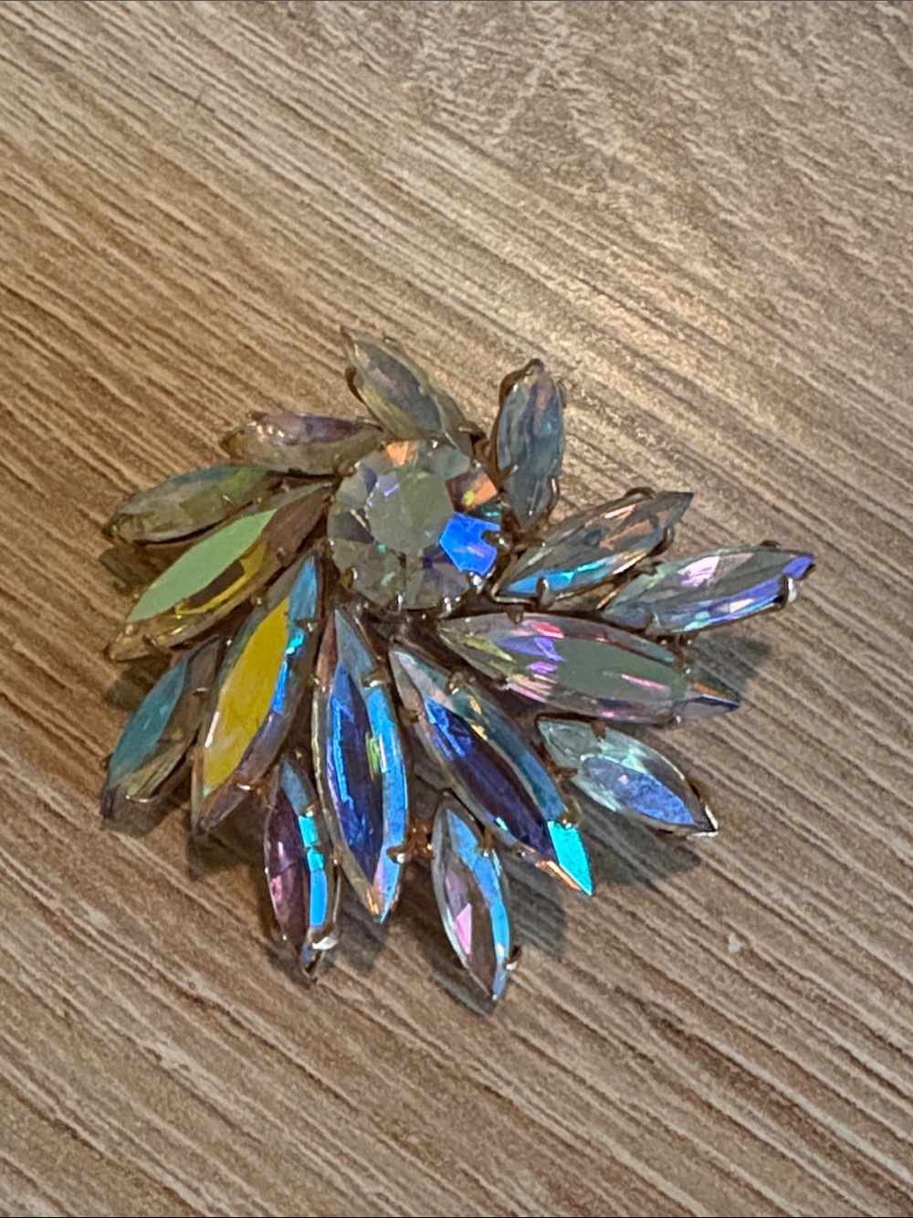 vintage multi-layered aurora borealis rhinestone brooch